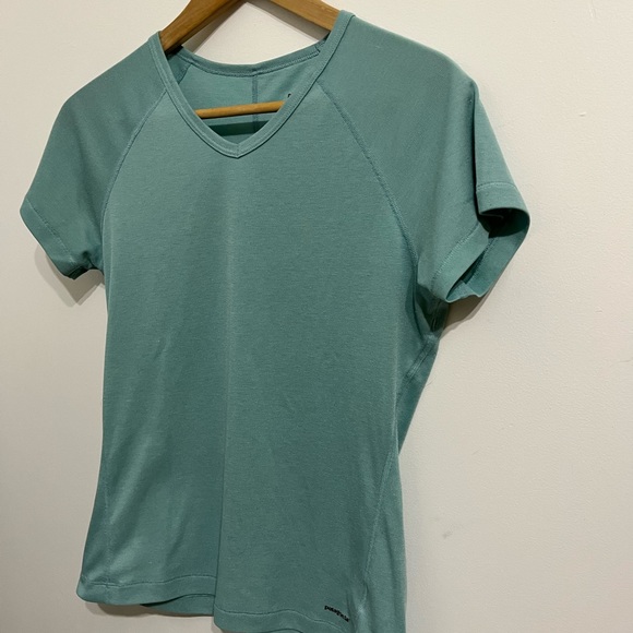 Patagonia Capilene t-shirt - Picture 6 of 6